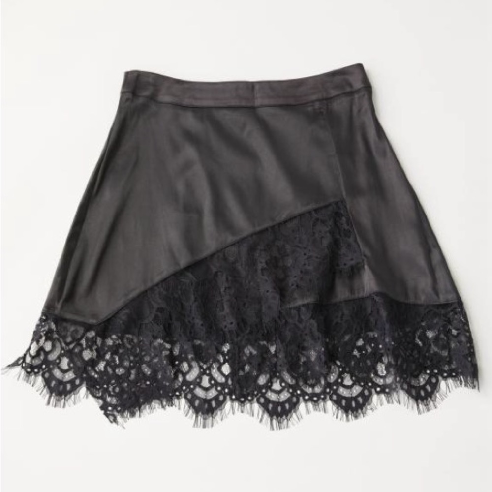 LIONESS SWEET VALLEY LACE TRIM MINI SKIRT